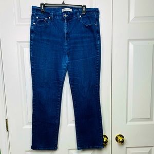 Women’s Levi 550 Straight Leg Jean Size 32x30